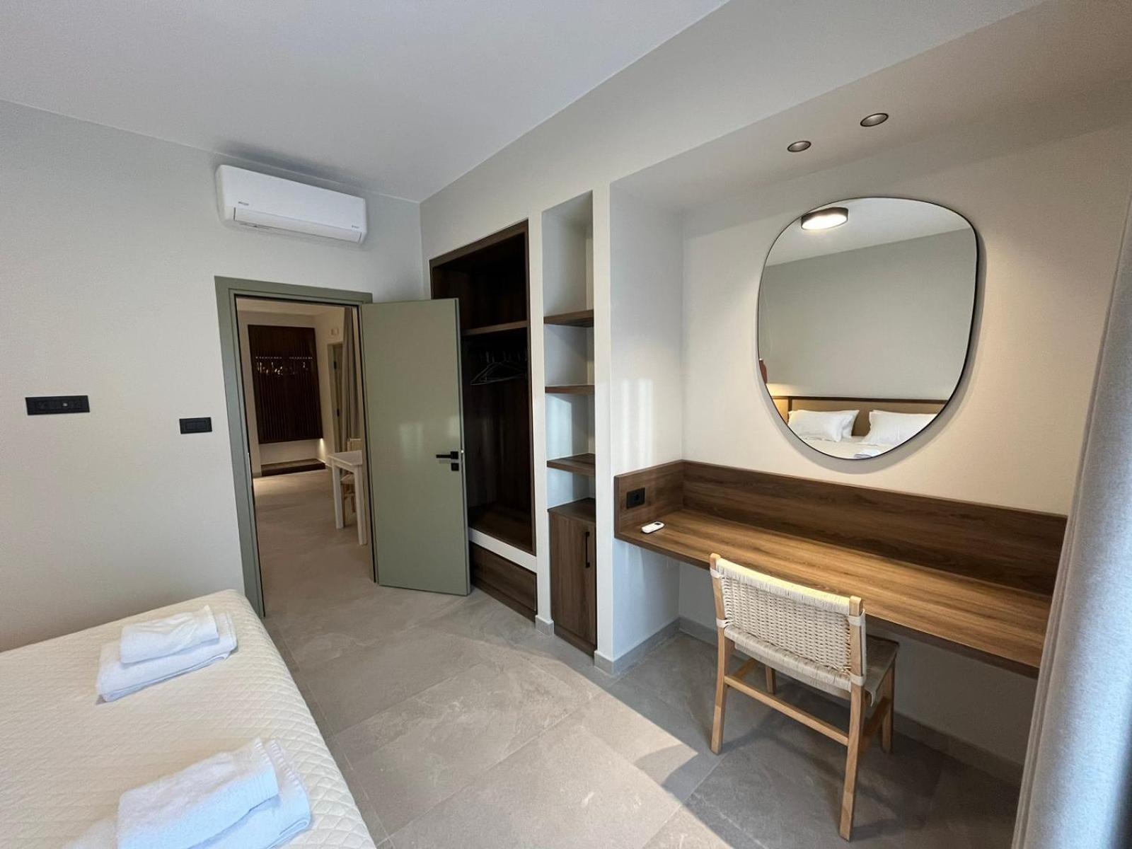 Mediterranean Sea Top Floor 帕琉乔拉 外观 照片