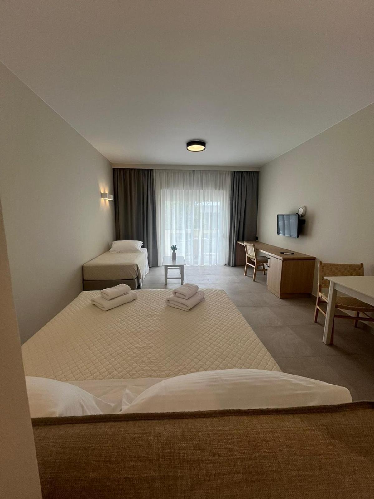 Mediterranean Sea Top Floor 帕琉乔拉 外观 照片