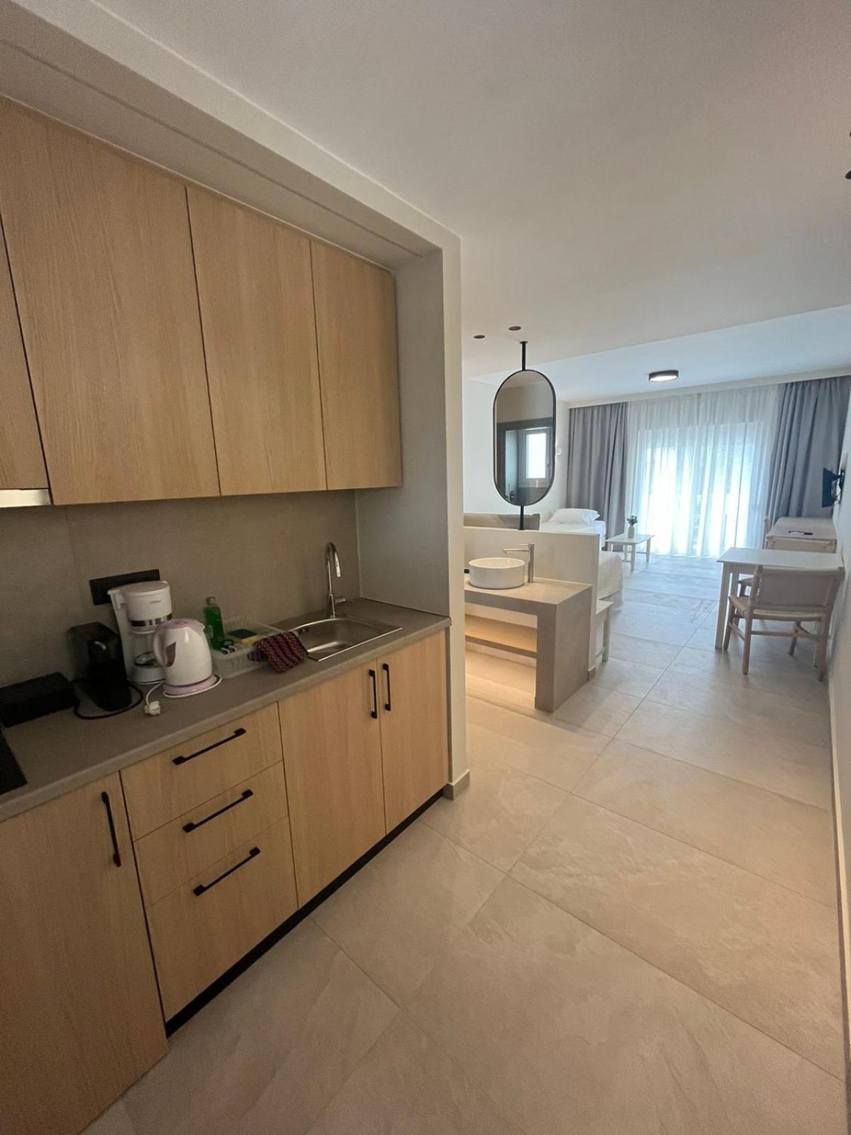 Mediterranean Sea Top Floor 帕琉乔拉 外观 照片