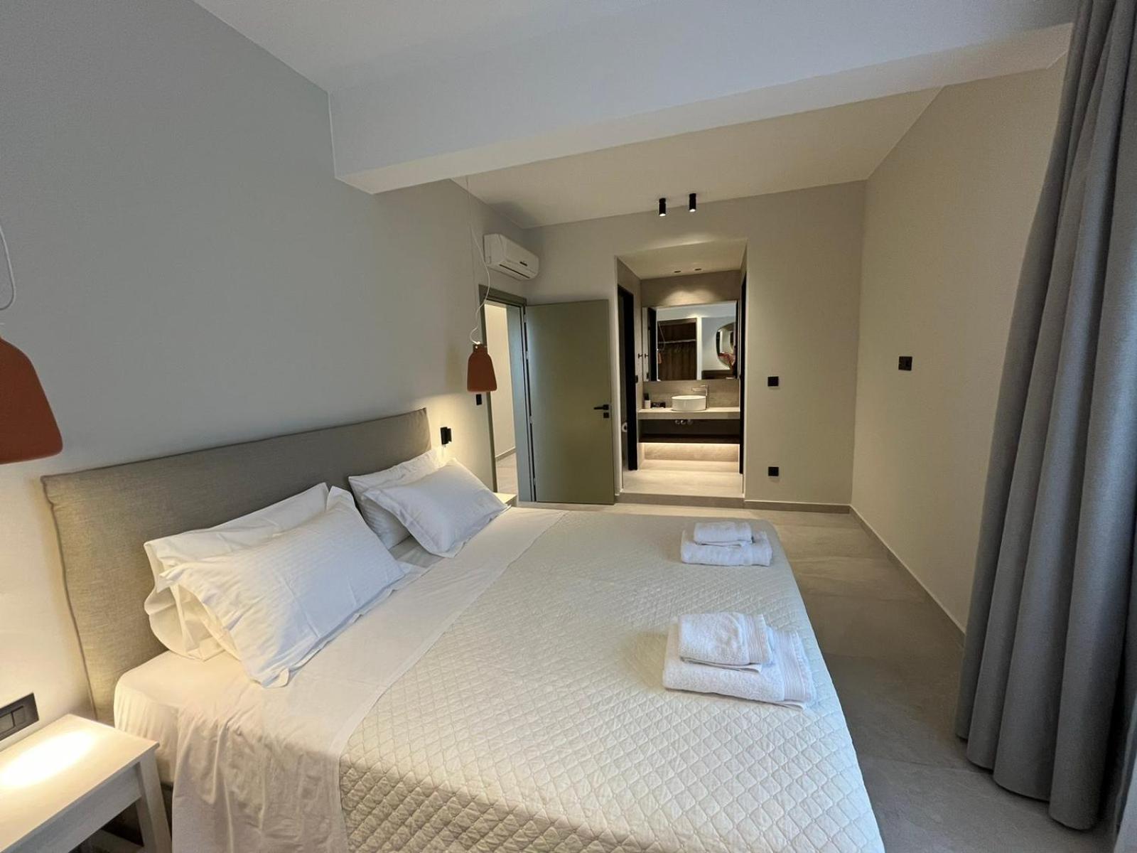 Mediterranean Sea Top Floor 帕琉乔拉 外观 照片