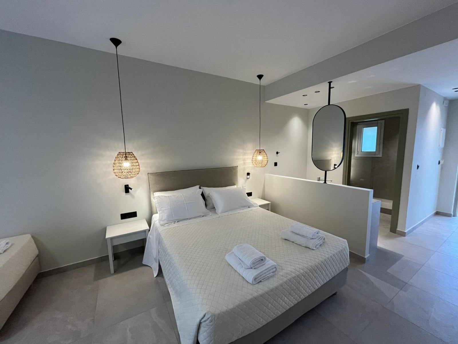 Mediterranean Sea Top Floor 帕琉乔拉 外观 照片