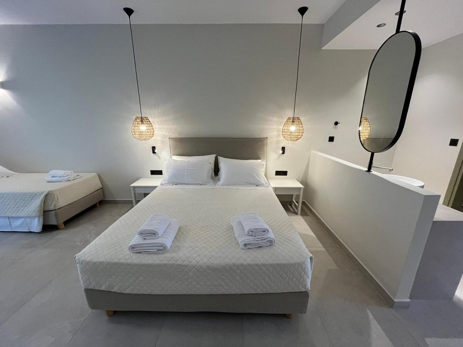 Mediterranean Sea Top Floor 帕琉乔拉 外观 照片