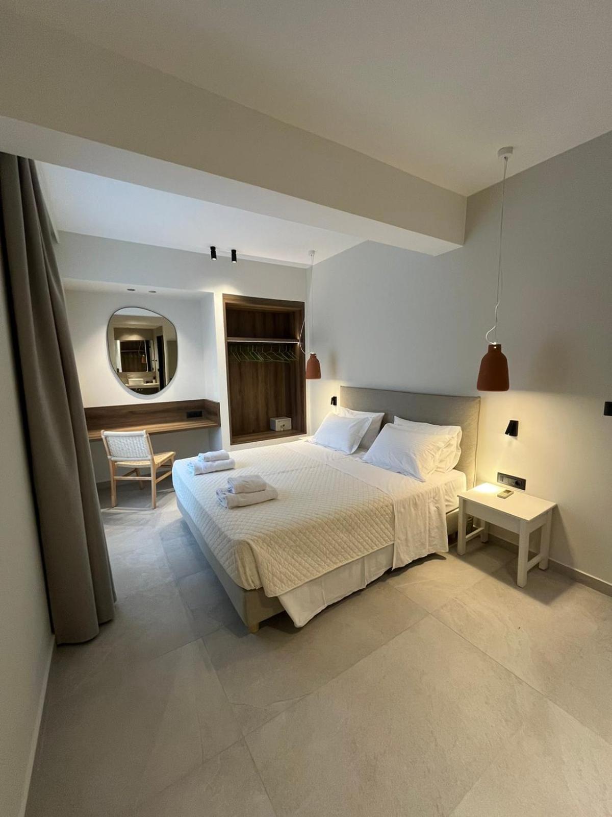 Mediterranean Sea Top Floor 帕琉乔拉 外观 照片