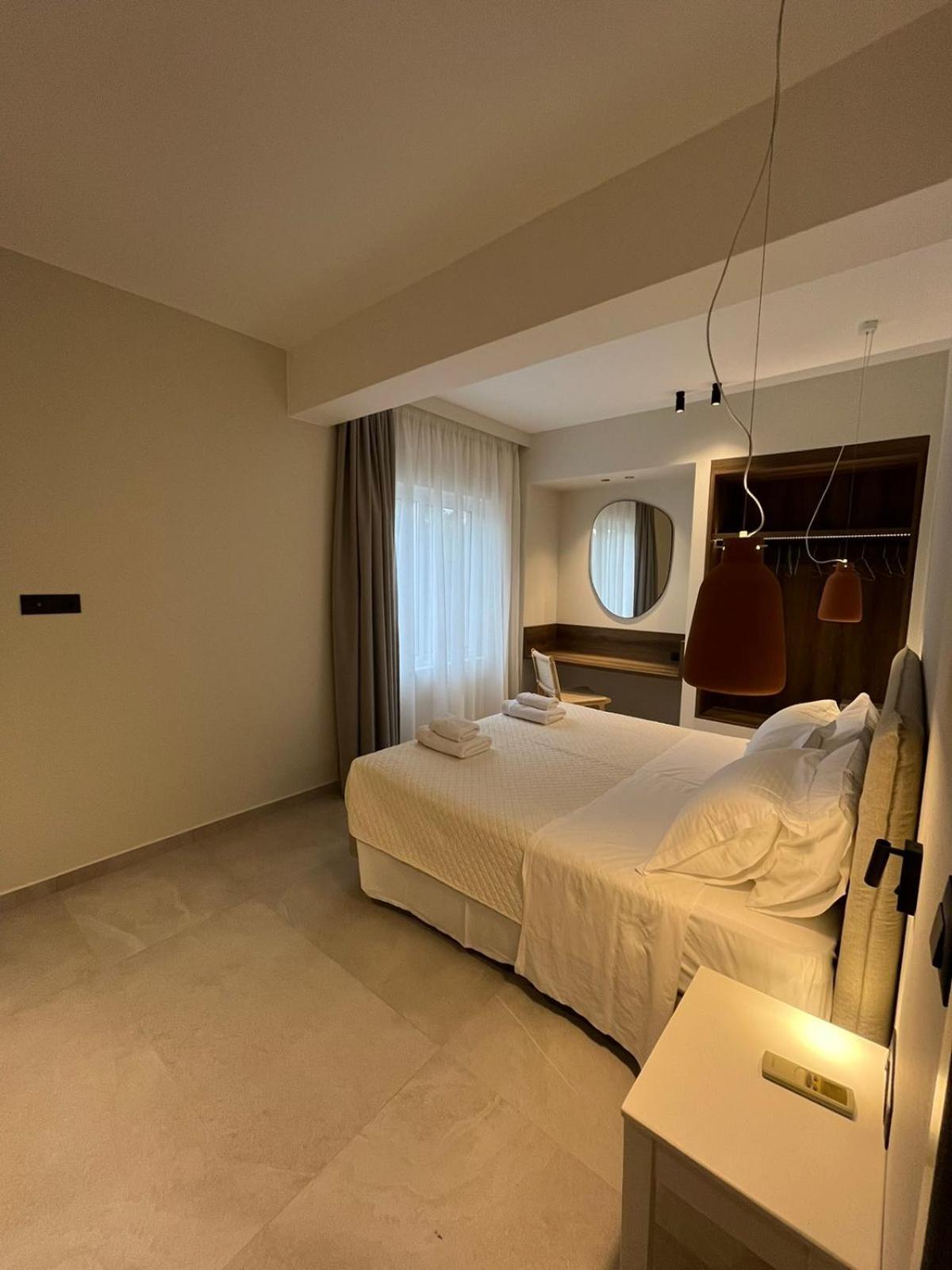 Mediterranean Sea Top Floor 帕琉乔拉 外观 照片