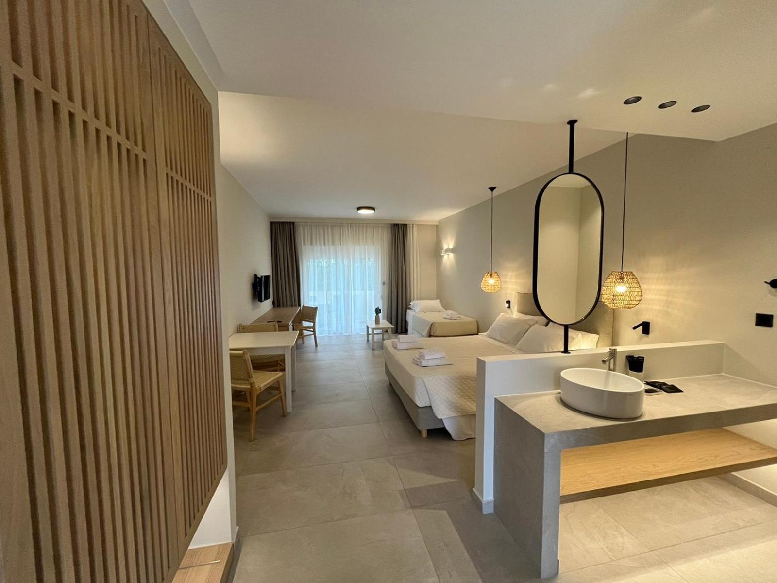 Mediterranean Sea Top Floor 帕琉乔拉 外观 照片