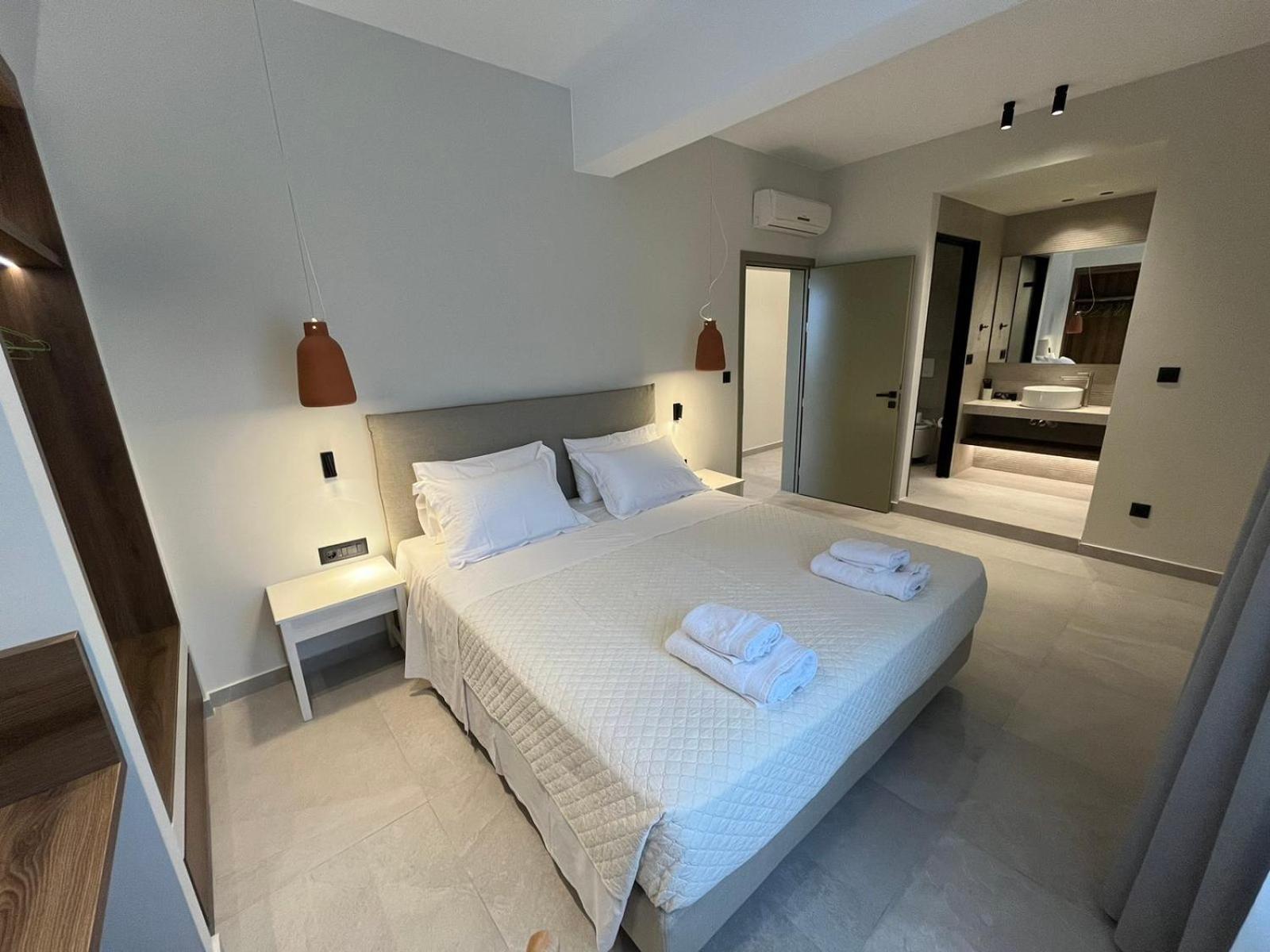Mediterranean Sea Top Floor 帕琉乔拉 外观 照片