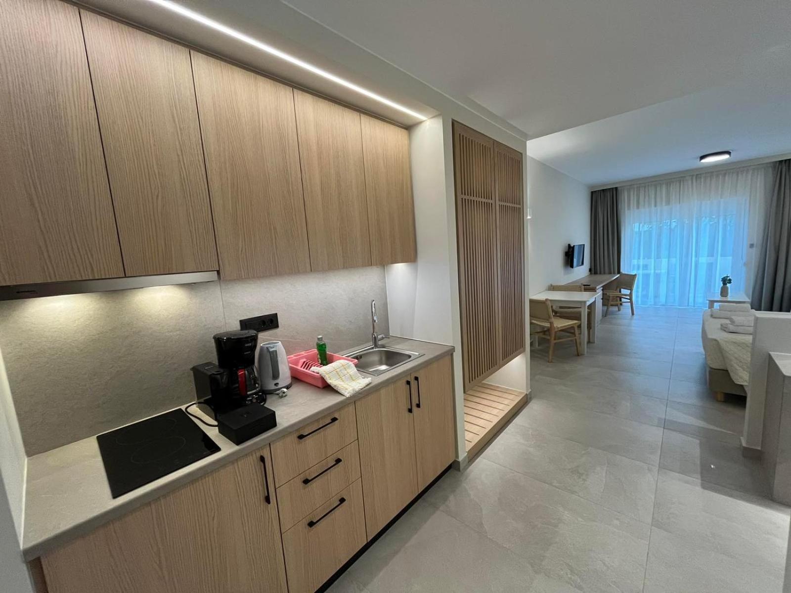 Mediterranean Sea Top Floor 帕琉乔拉 外观 照片