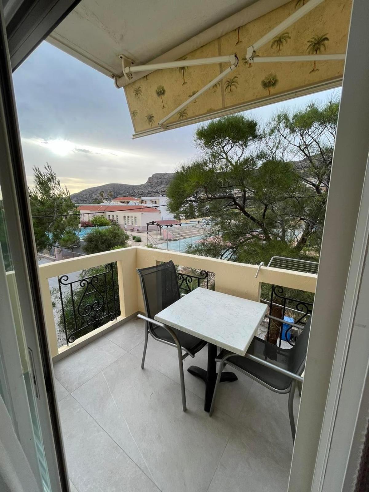 Mediterranean Sea Top Floor 帕琉乔拉 外观 照片